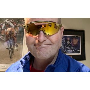 Meet your Posher, Tony